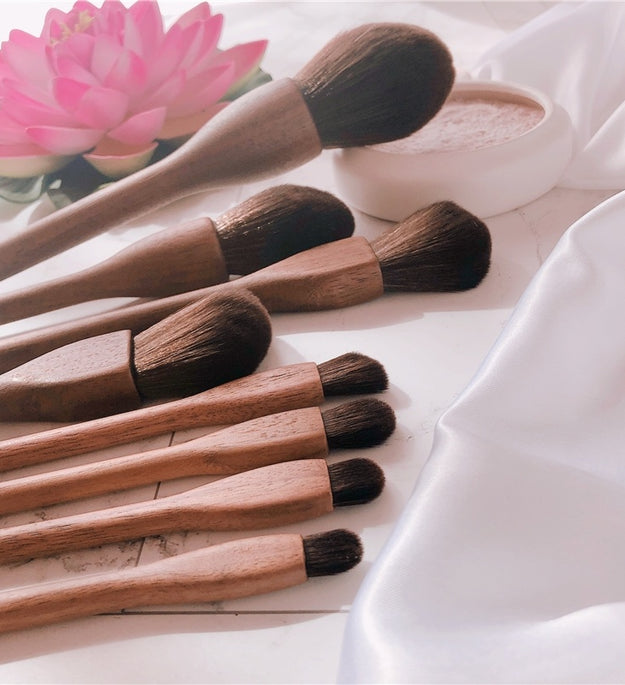 Wood Handle Makeup Brush Set Blush Brush Set Eye Eyeliner Powder Foundation Make Up Brushes Set